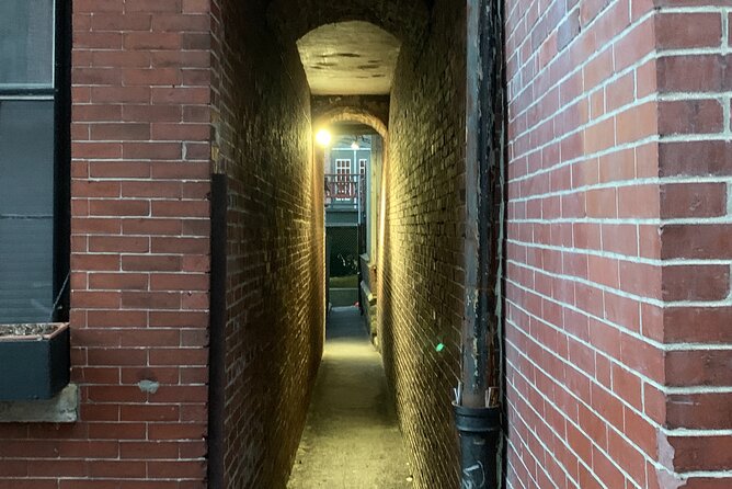 Self-Guided Bostons Beacon Hill Underground Railroad Audio Tour Walking Tour - Historical Context of the Tour