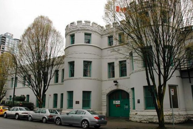 Self-Guided Scavenger Hunt: Vancouver Red Bricks & Gold Dragons - Scavenger Hunt Challenges and Rewards