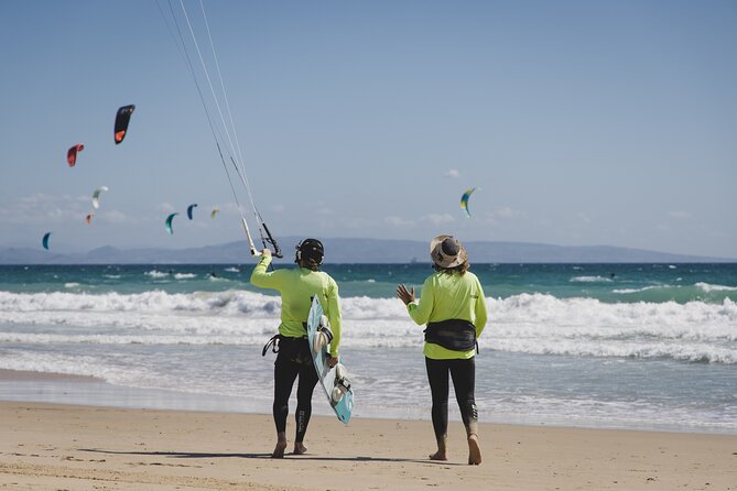 Semiprivate Kitesurf Lesson - Certification and Refreshments