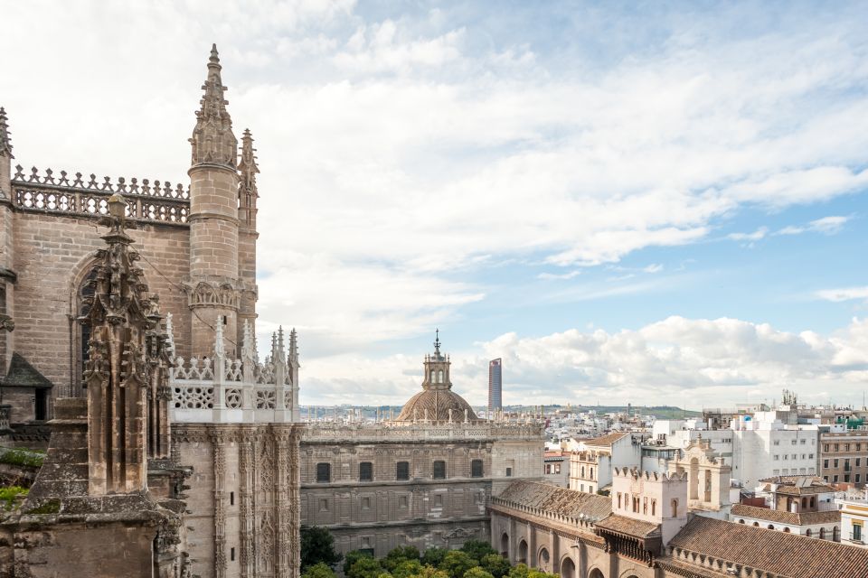 Seville: Cathedral Guided Tour With Priority Access - Important Information