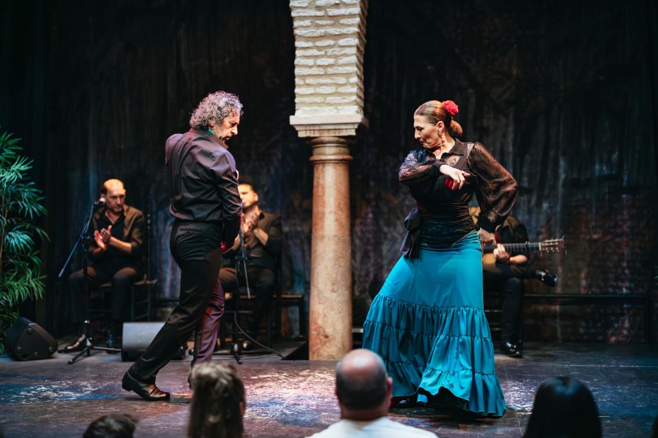 Seville: Flamenco Show With Optional Flamenco Museum Ticket - Dramatic Theatrical Lighting