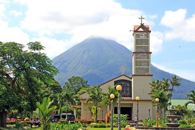 Shared Shuttle San Jose to Arenal - Route and Duration