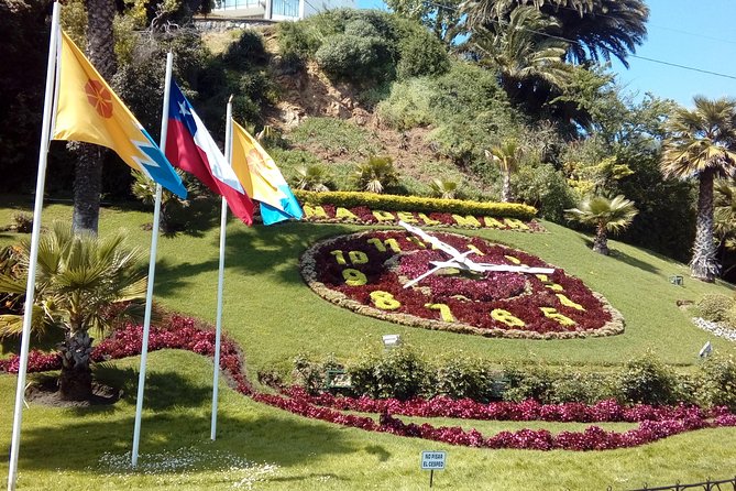 Shared Tour in Valparaíso (Max. 8 Pax) - Historical Monuments