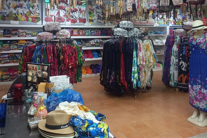 Shopping or Souvenirs in Bávaro Plaza - Review Summary