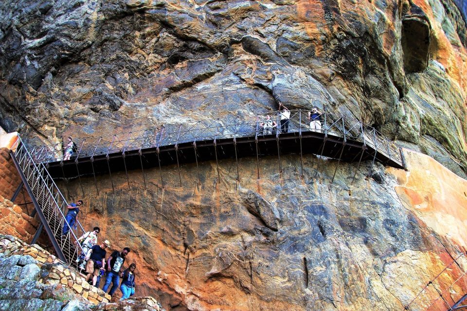 Sigiriya: Rock Fortress Guided Walking Tour - Participant Requirements