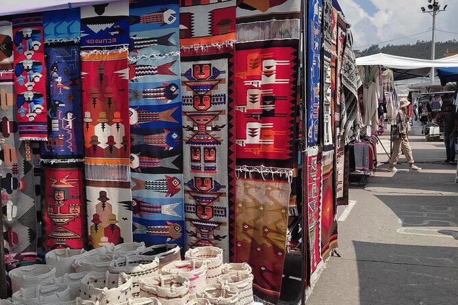 Small-Group Otavalo Market and Middle of the World Mountain Bike Tour From Quito - Mirador De Oton: Scenic Views