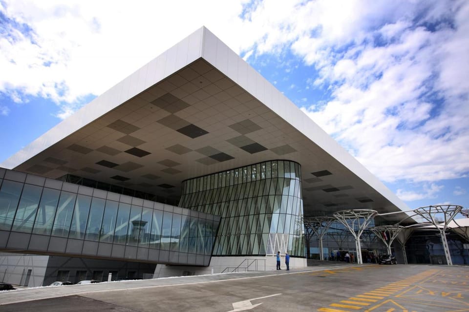 Split Airport: Private Transfer to Novalja - Booking Process