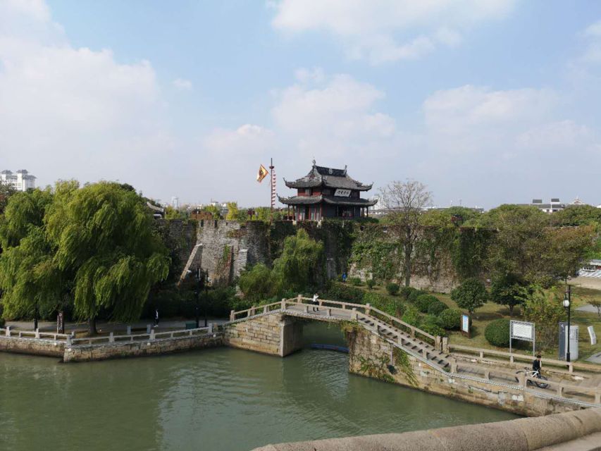 Su Zhou and Zhou Zhuang Water Village Day Tour - Inclusions