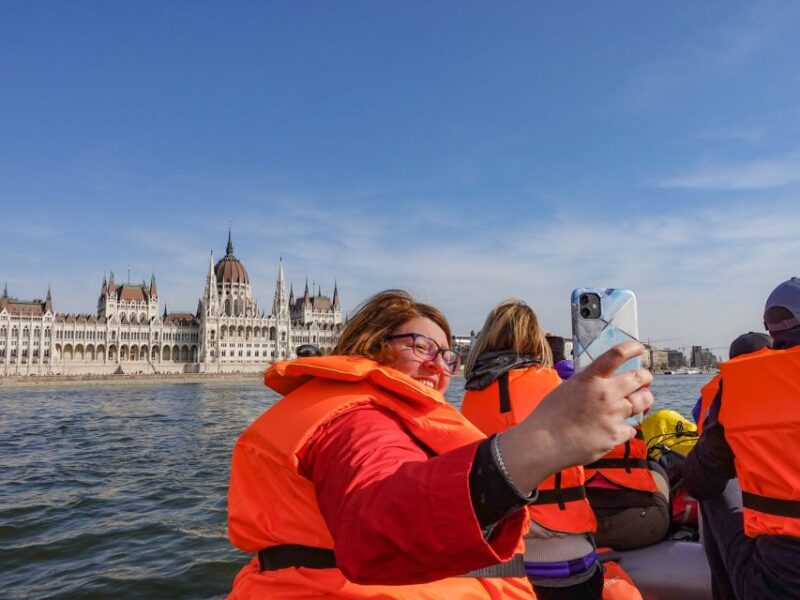 Sunset Danube River Rafting Cruise in Budapest + Drink - Accessibility