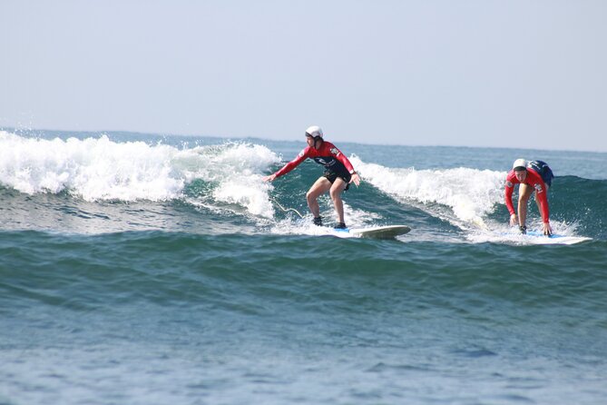 Surfing Group Lesson Level 2 Reef Surfer - Participant Requirements