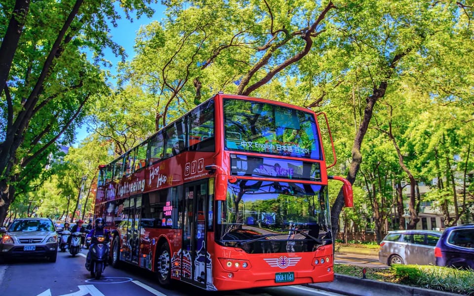 Taipei: Hop-On Hop-Off Sightseeing Bus With Audio Guide - Customer Experience