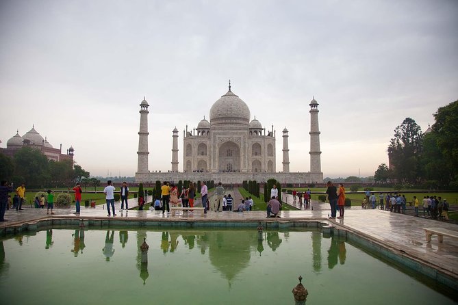 Taj Mahal Sunrise and Agra Overnight Tour From Pune With Flights - Customer Experiences