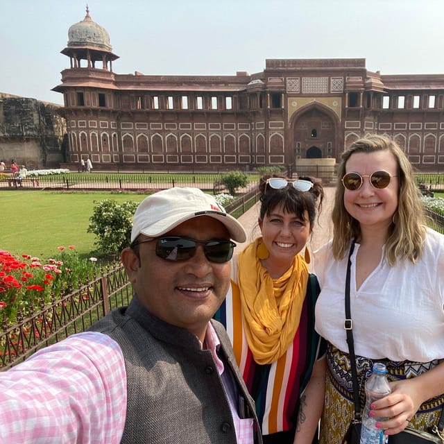 Tajmahal Tour With Fatehpur Sikri and Delhi Sightseen - Included Services