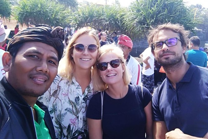 Tanah Lot Bali Temple Sunset Small Group Tour – Half Day - Customer Reviews and Experiences