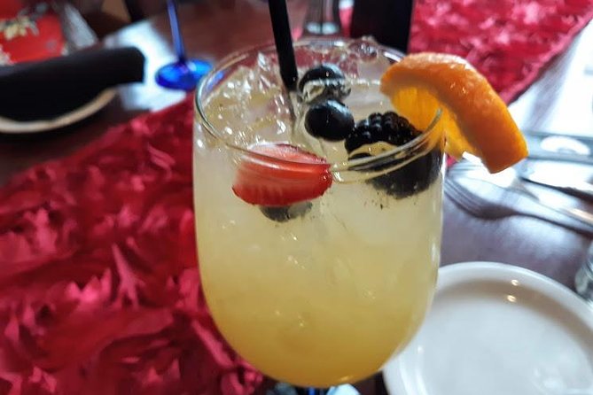Thirsty Thursdays Tour (Cocktails and Appetizers) - Guided Walking Tour
