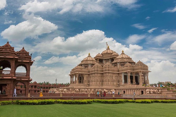 Tour To Swaminarayan Akshardham Guide & Delhi Transfers - Meeting and Pickup Information