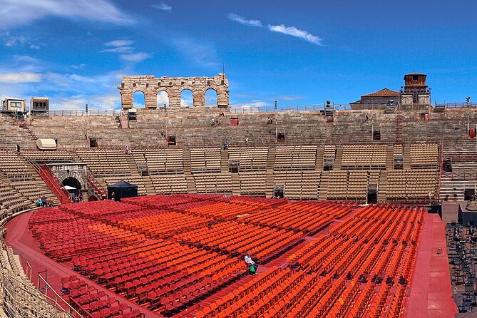 Tour to the Arena Di Verona at the Gladiators Time - Uncovering the Significance of the Venue