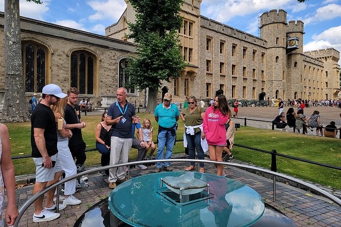 Tower of London: Guided Tour With Thames River Cruise - Customer Service and Adjustments