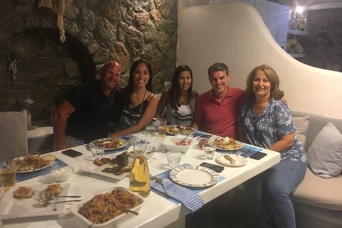Traditional Lunch or Dinner With Drinks in Mykonos - Home-Cooked Meals and Drinks