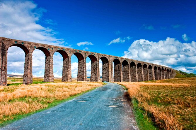 Ultimate Yorkshire Dales Tour - Magnificent Views - Photo Stops - Expert Guide - Expert Guides and Expertise