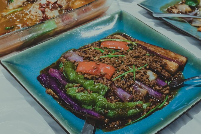 Under the Surface of Montreals Chinatown: Guided Food Walking Tour - Customer Feedback
