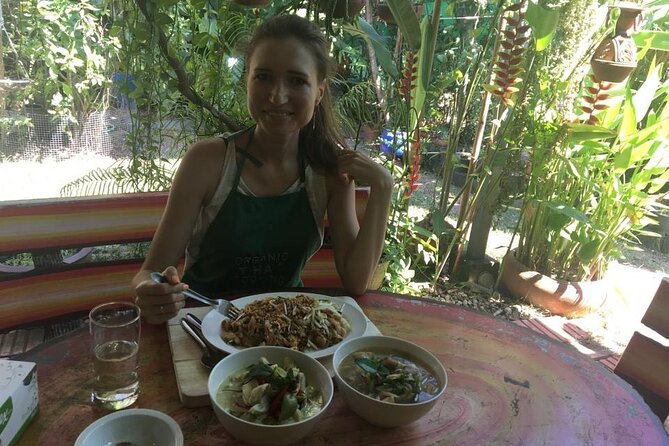 Vegetarian Organic Thai Cooking Class and Market Tour in Phuket - Logistics and Pickup Information