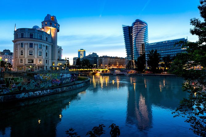 Vienna Evening Sightseeing Cruise With Music Review - Guest Experiences and Feedback