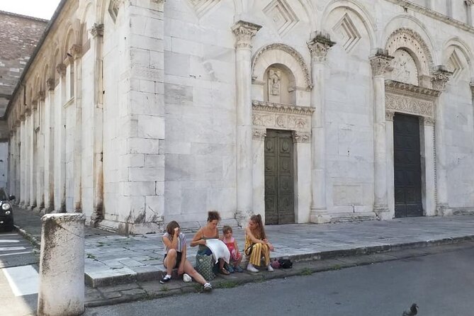 Walking Tour of Lucca and Its Walls - Discovering Luccas Architectural Wonders