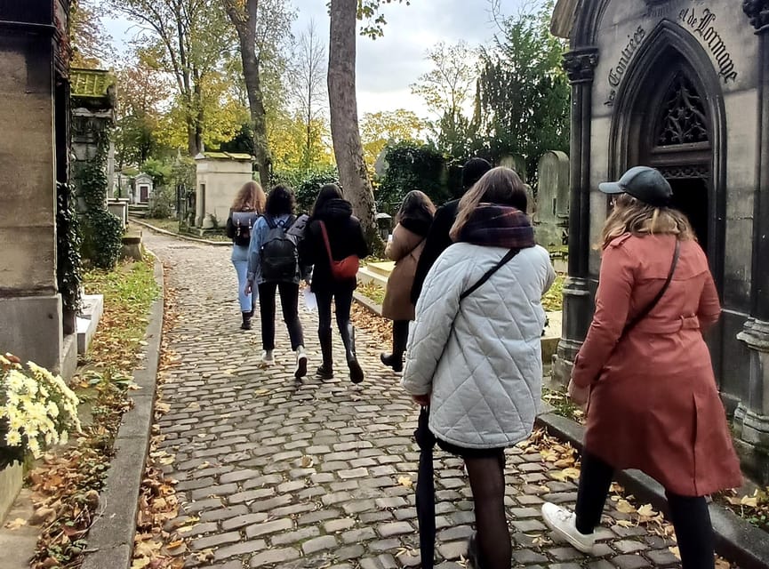 Who Killed Victor ? Escape Game at Père Lachaise Cemetery - Meeting Point and Participants