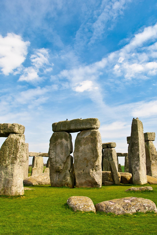 Windsor Castle & Stonehenge: Private Round-Trip to Explore - Cancellation Policy