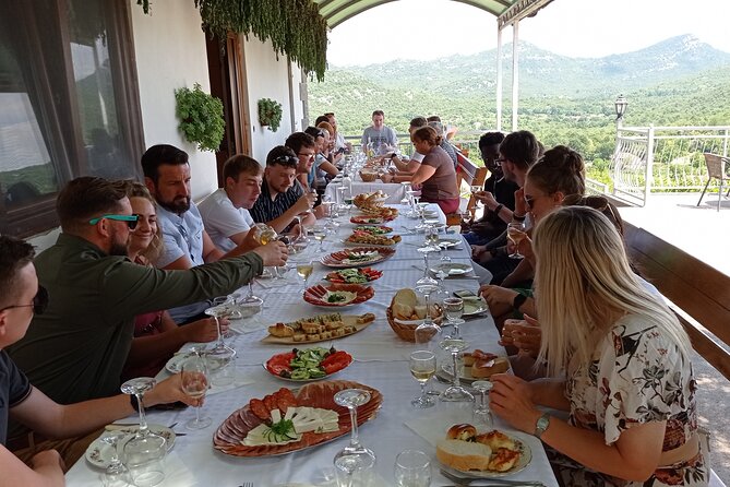 Wine Tasting in the Family Winery, Feel the Spirit - Booking Information