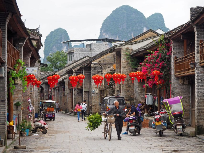 Yangshuo: Xianggong Hill and Yangshuo Countryside Tour - Exploring Xingping Village