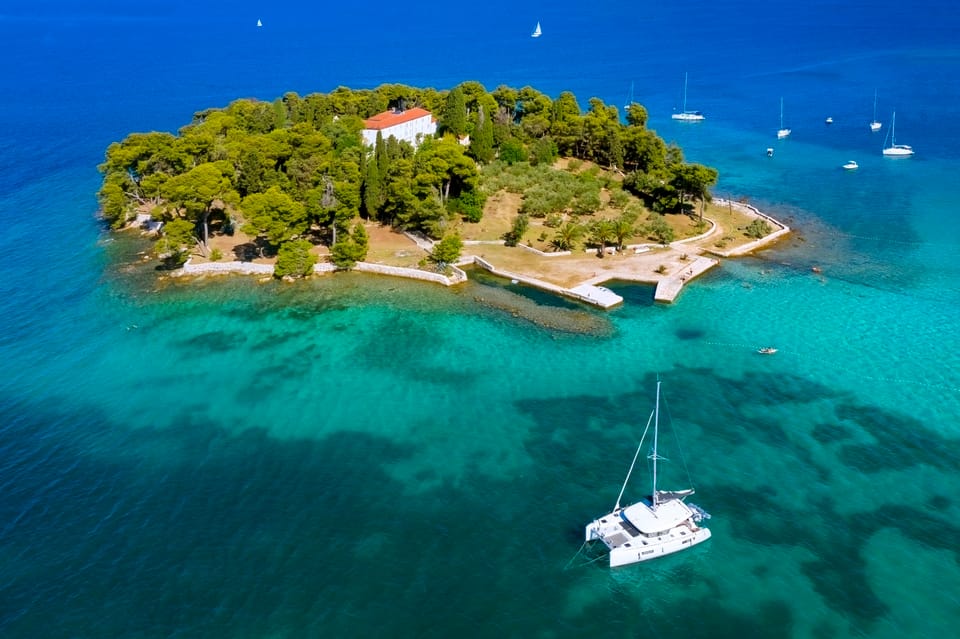 Zadar: Private SpeedBoat Tour to Islands - Drinks Included - Ugljan Island