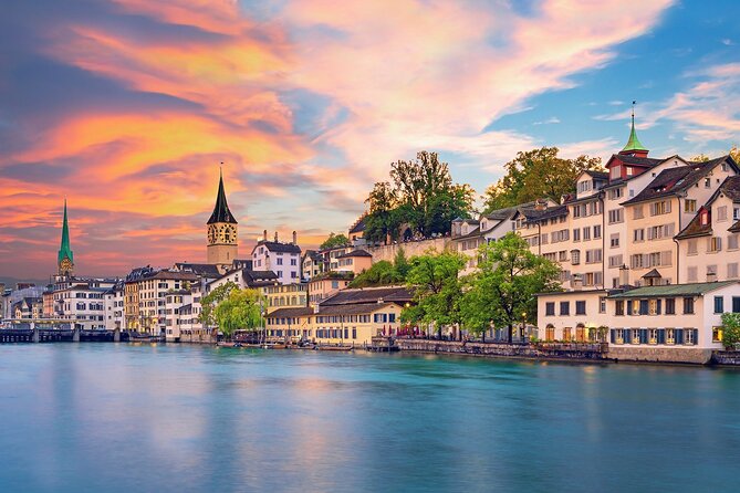 Zurich Small-Group Guided Walking Tour Including Lake Cruise - Explore Zurich Old Town