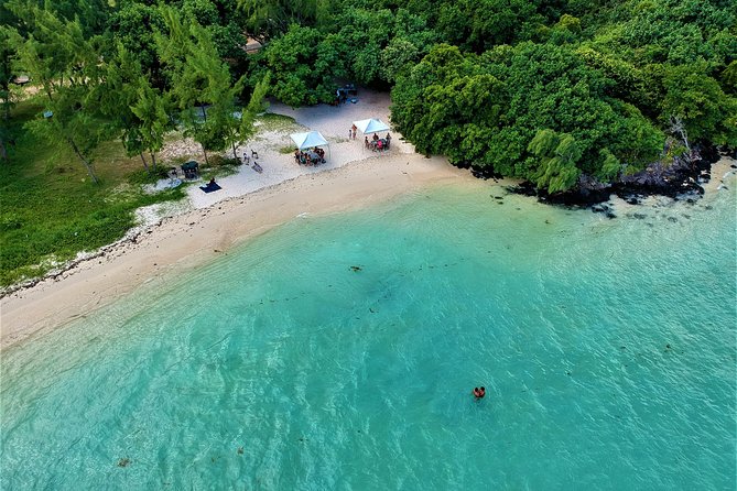 5 Islands Speedboat Cruise Incl. Snorkeling in Blue Bay + Lunch at Ile Aux Cerfs - Good To Know
