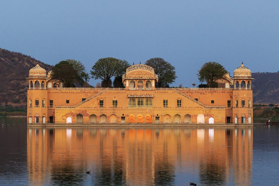 01 Night Stay in Jaipur Tour - Frequently Asked Questions