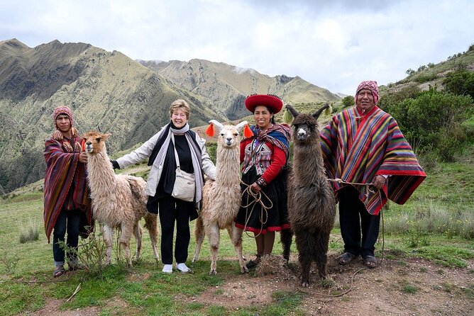 1 Day Sacred Valley VIP Tour From Cusco - Visiting Maras Salt Mines
