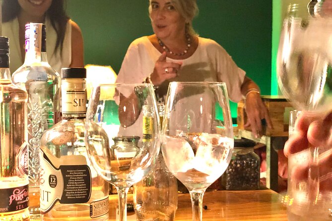 1-Hour Gin Tonics Guided Workshop With Special View in Madrid - Booking Information