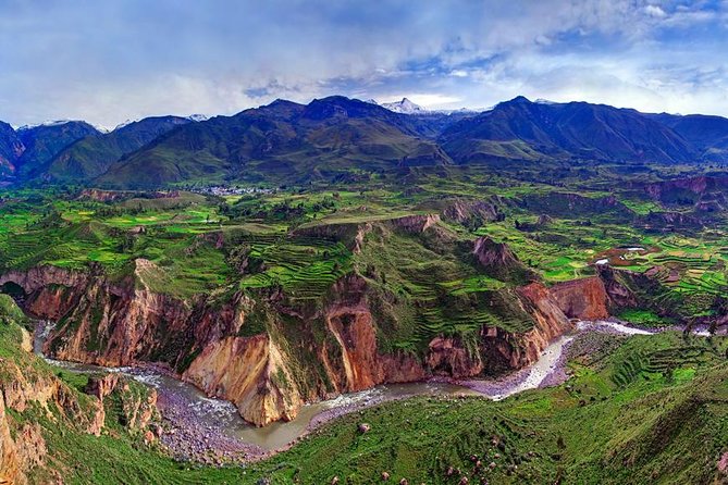 2-Day Group Tour to Colca Canyon From Arequipa - Observing Andean Condors