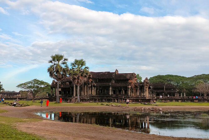 2 Days Private Tours From Sunrise Angkor Wat And Sunset Tonle Sap Lake - Pickup and Accessibility