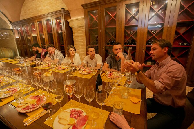 2 Hours Visit and Wine Tasting With Tastings in Val DORCIA - About Poggio Del Moro Winery