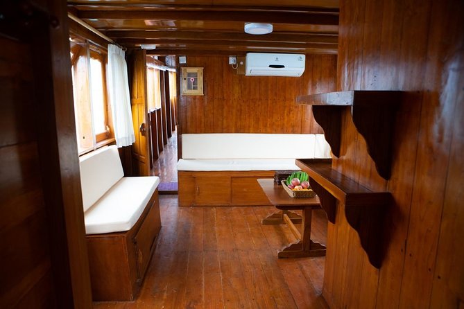 2Days Komodo Tour By Private Boat - Traveler Requirements