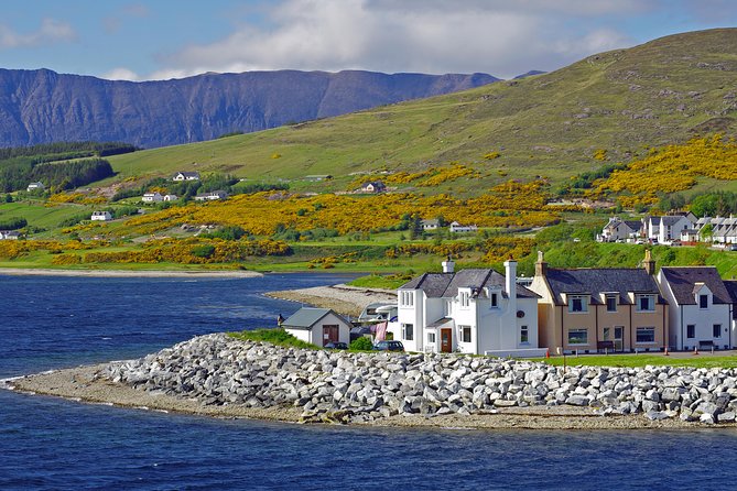 3-Day North Coast 500 Small-Group Tour From Inverness - Knowledgeable Guides and Flexible Itinerary