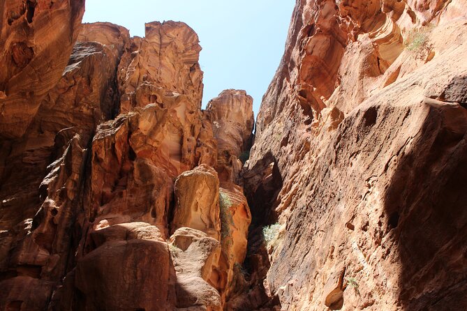 3-Day Tour to Petra, Wadi Rum, Karak, Mujib, Aqaba, and Dead Sea - Visiting the Karak Crusader Castle
