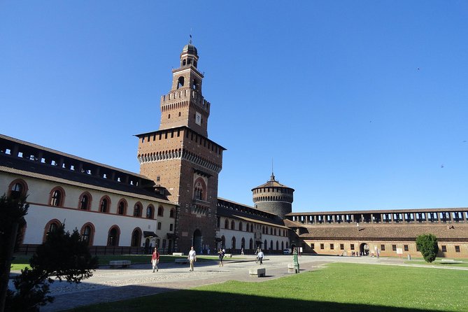 3-Hour Milan the Last Supper and Vintage Tram Tour in Milan - Small Group Tour - Exploring Sforza Castle and Sempione Park