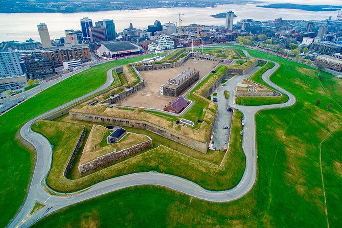 4- Hour Private Tour of Halifax Including Peggys Cove - Visiting the Iconic Lighthouse