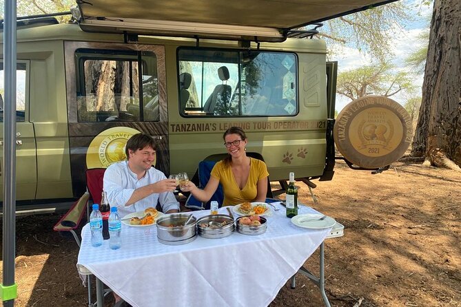 5-Day Private Northern Tanzania Safari From Arusha - Dining on Safari