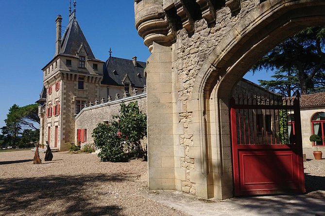 A Day in Saint-Émilion and Its Châteaux in a Private Tour (Van Luxe) - Highlights of the Tour