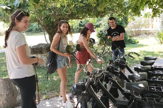 A Tour in Provence in a Typical French Motorized Bike : the Solex - Solex Bike Details