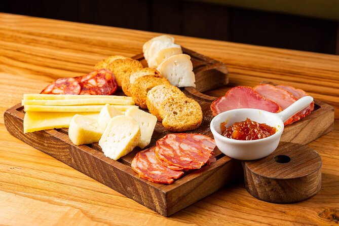 Albufeira Food Tour: Wine and Traditional Tapas Experience - Reviews and Feedback